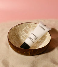 Load image into Gallery viewer, Essential Travel Set