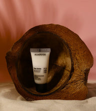 Load image into Gallery viewer, Essential Travel Set